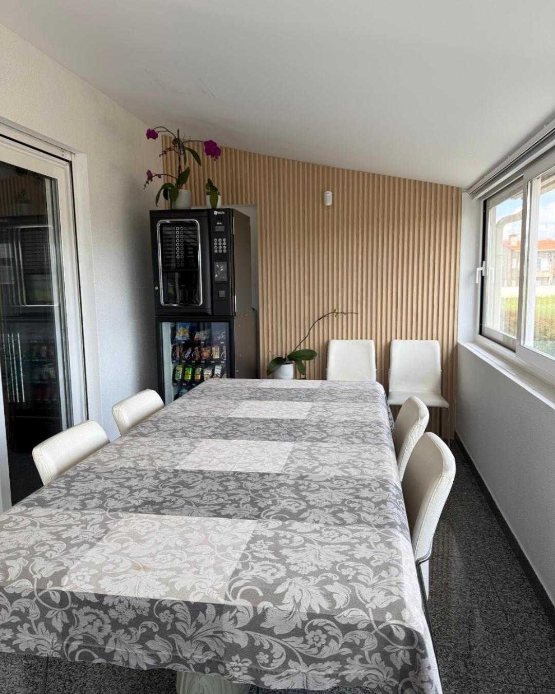 Guest House Mj Povoa de Varzim Bagian luar foto